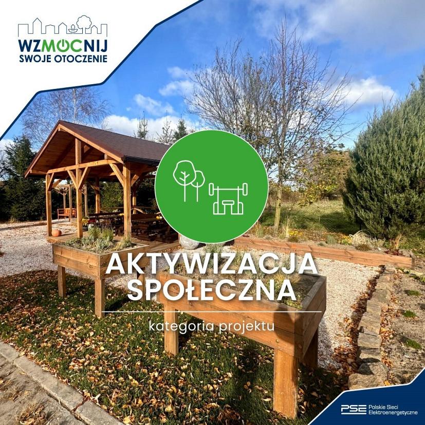 Zielona Strefa Relaksu z drewnianą altaną dla szkoły w Niepoczołowicach.