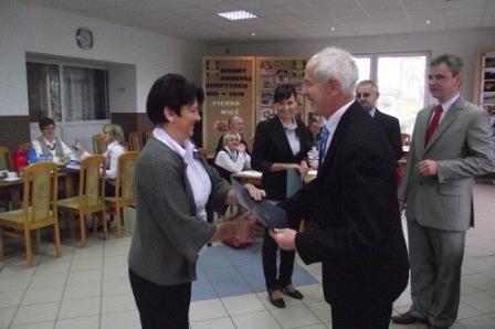 STYPENDIA DLA STUDENTÓW STUDIÓW DZIENNYCH