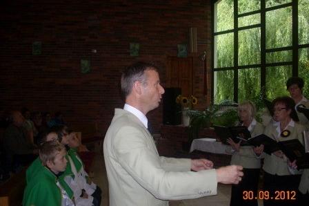 Chór podczas występu w Choczewie.