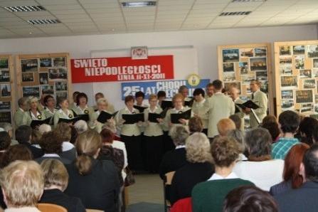 Podczas uroczystości 25-lecia chóru Pięciolinia.