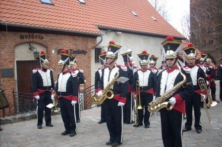 Orkiestra dęta podczas Dnia Jedności Kaszubów.