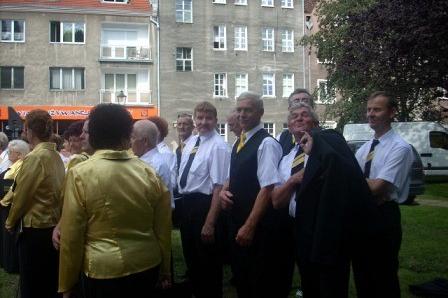 Uroczystość odsłonięcia pomnika w Gdańsku.
