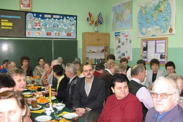 Dzień Babci i Dziadka w Niepoczołowicach 29.01.2008r.