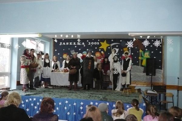 XIII Gminny Przegląd Zespołów Kolędniczych i Jasełkowych 13.12.2008r.
