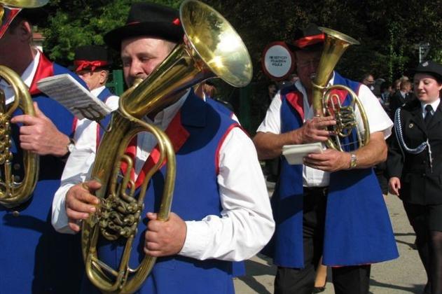 Puchar Marszałka Senatu - Bogdana Borusewicza dla Gminy Linia 12.10.2010r.