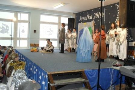XV Gminny Przegląd Zespołów Kolędniczych i Jasełkowych 18.12.2010r.