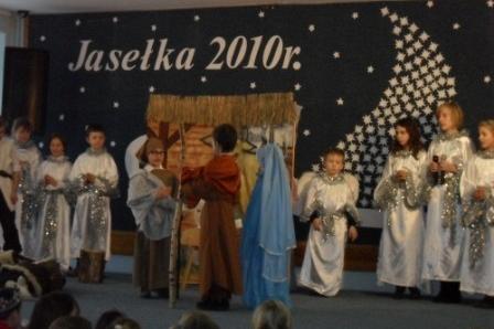 XV Gminny Przegląd Zespołów Kolędniczych i Jasełkowych 18.12.2010r.