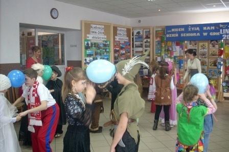 Bal karnawałowy dla dzieci podczas ferii - galeria zdjęć	26.01.2011r.