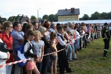 Dożynki Gminne - Strzepcz 2011 04.08.2011r.