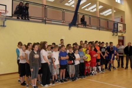 Feryjny Turniej w Halowej Piłce Nożnej - Strzepcz 18.01.2011r.