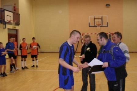 Feryjny Turniej w Halowej Piłce Nożnej - Strzepcz 18.01.2011r.