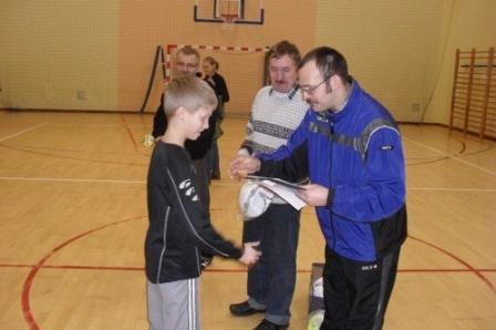 Feryjny Turniej w Halowej Piłce Nożnej - Strzepcz 18.01.2011r.