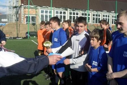 II Mistrzostwa Gminy Linia w Piłce Nożnej 6-osobowej, rocznik 1996 i starsi 02-03.05.2011r.
