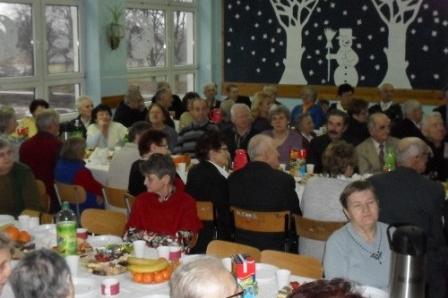 Spotkanie świąteczno-noworoczne seniorów w Strzepczu 11.01.2012r.