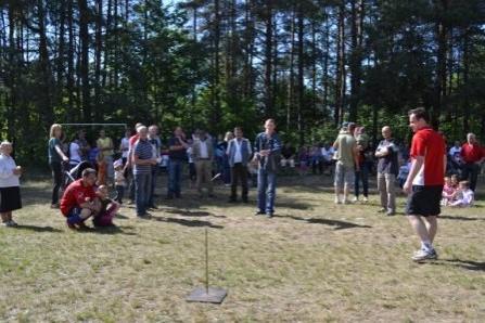 Rodzinny festyn sportowo - rekreacyjny w Smażynie 27.05.2012r.