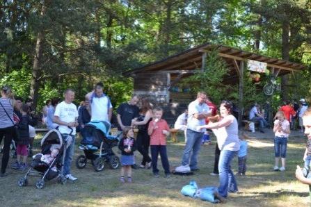 Rodzinny festyn sportowo - rekreacyjny w Smażynie 27.05.2012r.