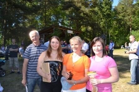 Rodzinny festyn sportowo - rekreacyjny w Smażynie 27.05.2012r.