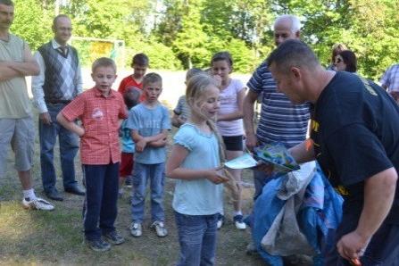 Rodzinny festyn sportowo - rekreacyjny w Smażynie 27.05.2012r.