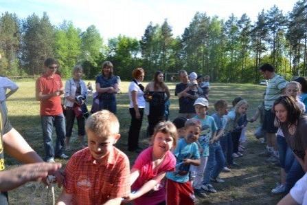 Rodzinny festyn sportowo - rekreacyjny w Smażynie 27.05.2012r.