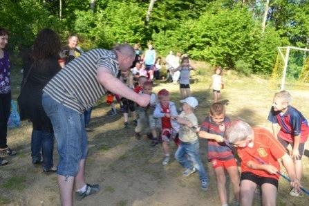 Rodzinny festyn sportowo - rekreacyjny w Smażynie 27.05.2012r.