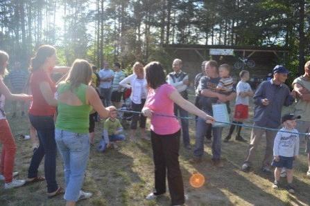 Rodzinny festyn sportowo - rekreacyjny w Smażynie 27.05.2012r.