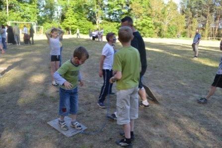 Rodzinny festyn sportowo - rekreacyjny w Smażynie 27.05.2012r.