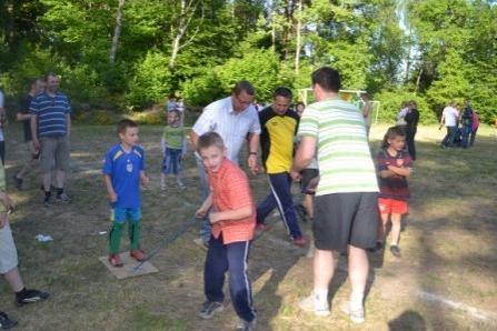 Rodzinny festyn sportowo - rekreacyjny w Smażynie 27.05.2012r.