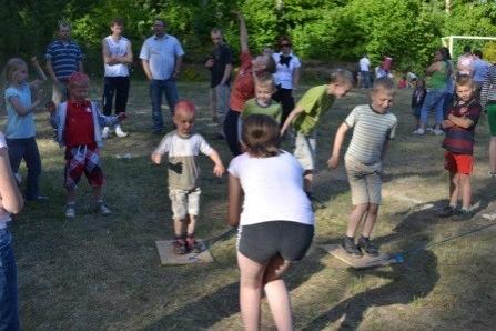 Rodzinny festyn sportowo - rekreacyjny w Smażynie 27.05.2012r.