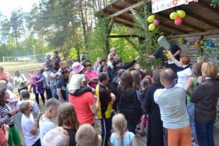 Rodzinny festyn sportowo - rekreacyjny w Smażynie 27.05.2012r.
