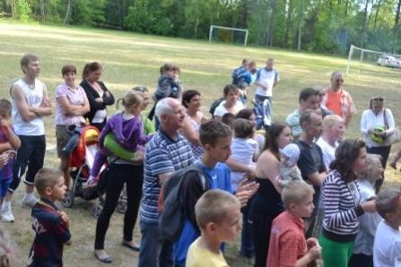 Rodzinny festyn sportowo - rekreacyjny w Smażynie 27.05.2012r.
