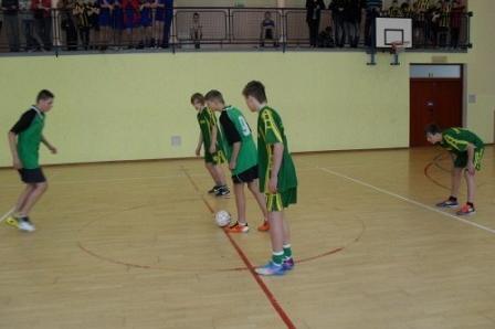 Feryjny Turniej Halowej Piłki Nożnej w Strzepczu 09.02.2012r.
