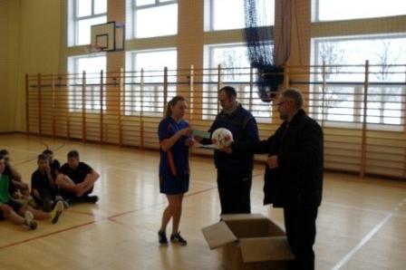 Feryjny Turniej Halowej Piłki Nożnej w Strzepczu 09.02.2012r.