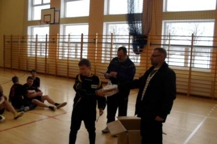Feryjny Turniej Halowej Piłki Nożnej w Strzepczu 09.02.2012r.