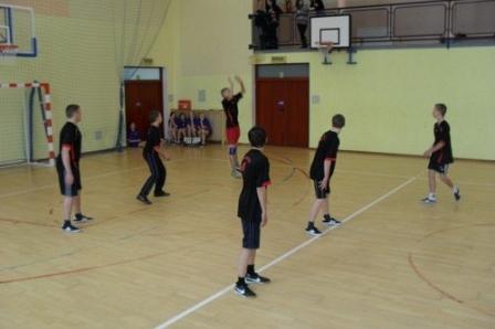 Feryjny Turniej Halowej Piłki Nożnej w Strzepczu 09.02.2012r.