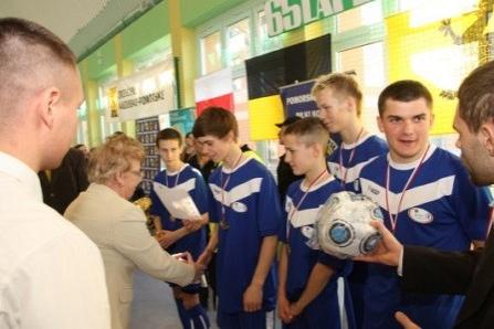 Otwarty Wojewódzki Turniej Halowej Piłki Nożnej o Puchar Prezesa ZG ZKP 10-11.03.2012r.