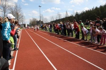 VII Wojewódzki Kaszubski Bieg Przełajowy Terenami Kaszubskiego Parku Krajobrazowego w Lini 22.04.2012r.