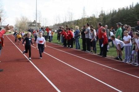 VII Wojewódzki Kaszubski Bieg Przełajowy Terenami Kaszubskiego Parku Krajobrazowego w Lini 22.04.2012r.