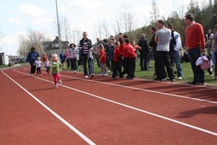 VII Wojewódzki Kaszubski Bieg Przełajowy Terenami Kaszubskiego Parku Krajobrazowego w Lini 22.04.2012r.