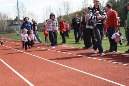VII Wojewódzki Kaszubski Bieg Przełajowy Terenami Kaszubskiego Parku Krajobrazowego w Lini 22.04.2012r.