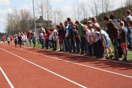 VII Wojewódzki Kaszubski Bieg Przełajowy Terenami Kaszubskiego Parku Krajobrazowego w Lini 22.04.2012r.