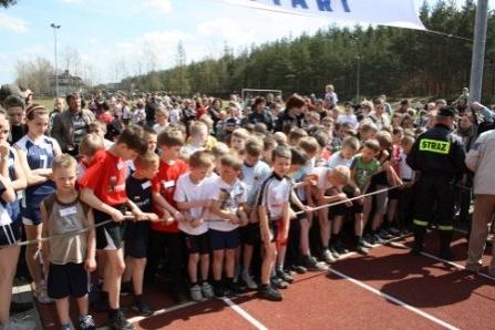 VII Wojewódzki Kaszubski Bieg Przełajowy Terenami Kaszubskiego Parku Krajobrazowego w Lini 22.04.2012r.