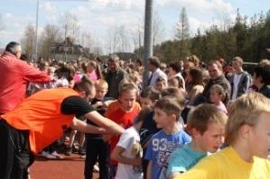 VII Wojewódzki Kaszubski Bieg Przełajowy Terenami Kaszubskiego Parku Krajobrazowego w Lini 22.04.2012r.