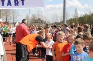 VII Wojewódzki Kaszubski Bieg Przełajowy Terenami Kaszubskiego Parku Krajobrazowego w Lini 22.04.2012r.