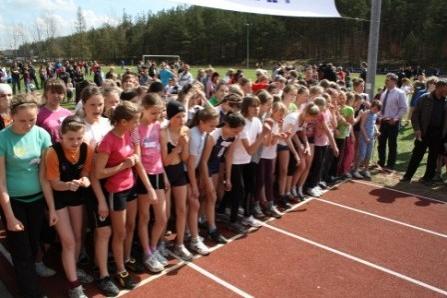 VII Wojewódzki Kaszubski Bieg Przełajowy Terenami Kaszubskiego Parku Krajobrazowego w Lini 22.04.2012r.