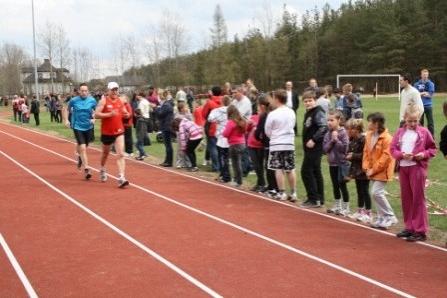 VII Wojewódzki Kaszubski Bieg Przełajowy Terenami Kaszubskiego Parku Krajobrazowego w Lini 22.04.2012r.