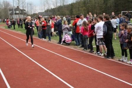 VII Wojewódzki Kaszubski Bieg Przełajowy Terenami Kaszubskiego Parku Krajobrazowego w Lini 22.04.2012r.