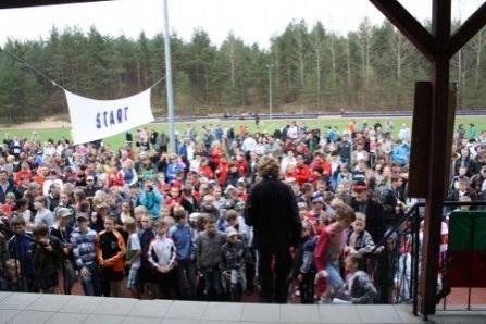 VII Wojewódzki Kaszubski Bieg Przełajowy Terenami Kaszubskiego Parku Krajobrazowego w Lini 22.04.2012r.