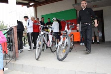 VII Wojewódzki Kaszubski Bieg Przełajowy Terenami Kaszubskiego Parku Krajobrazowego w Lini 22.04.2012r.