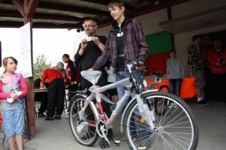 VII Wojewódzki Kaszubski Bieg Przełajowy Terenami Kaszubskiego Parku Krajobrazowego w Lini 22.04.2012r.