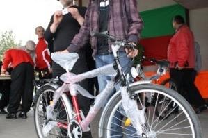 VII Wojewódzki Kaszubski Bieg Przełajowy Terenami Kaszubskiego Parku Krajobrazowego w Lini 22.04.2012r.